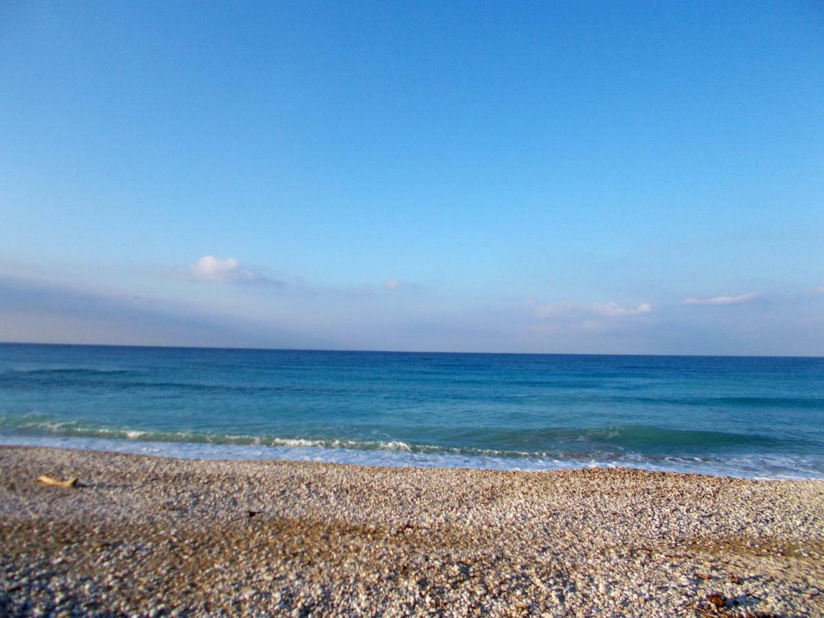 Villa Aphrodite Ríza Dış mekan fotoğraf